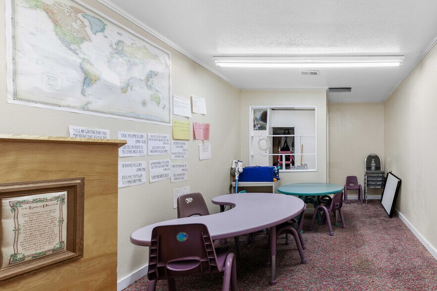 More Photos Of 7510 Valaho Dr, Tujunga Religious Facility For Sale