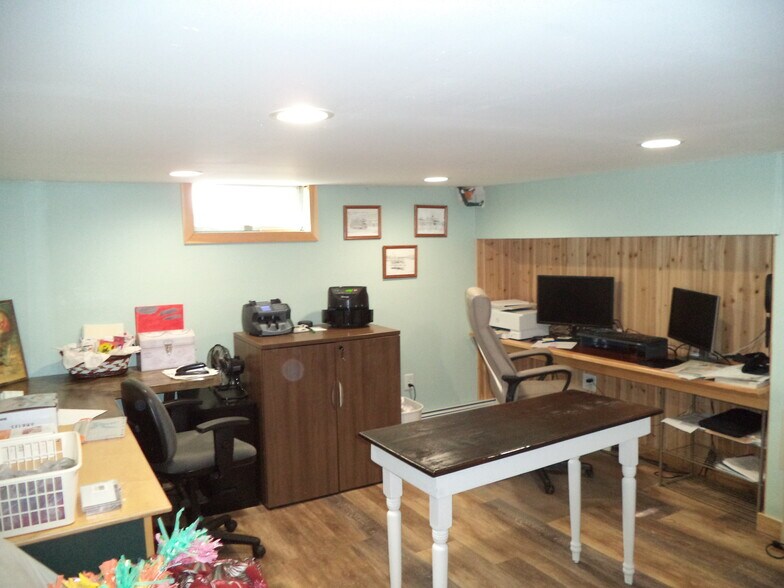 More Photos Of 1391 Hooksett Rd, Hooksett Restaurant For Sale