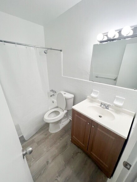 More Photos Of 3315-3331 SW 15th Ave, Fort Lauderdale Apartments For Sale