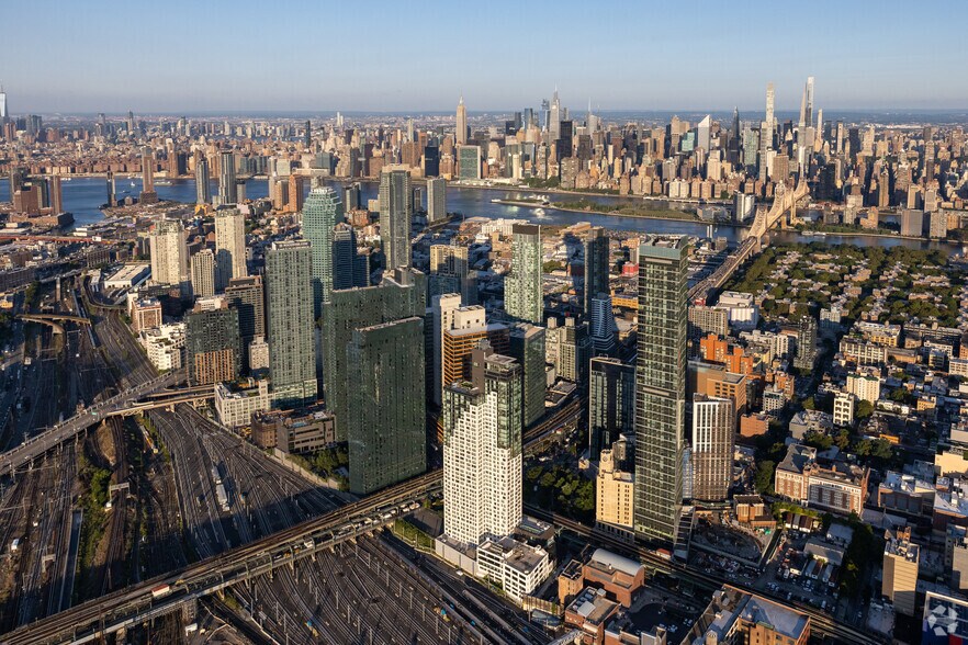 More Photos Of 29-22 Northern Blvd, Long Island City Multifamily For Sale