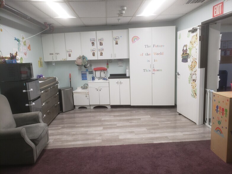 More Photos Of 1206 Lincoln Ave, Pasadena Schools For Lease