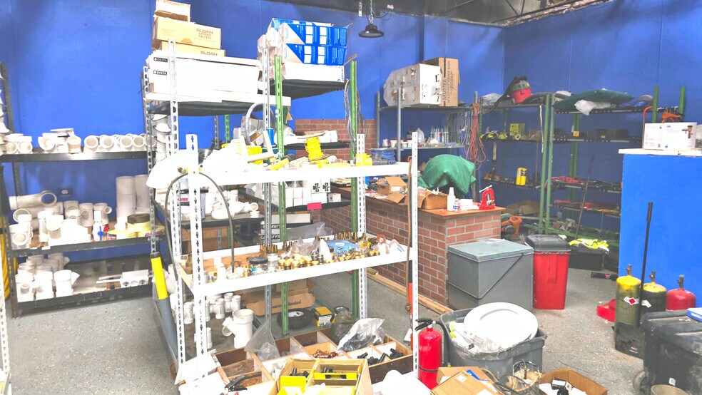 More Photos Of 6408 Del Rio St, Houston Storefront Retail Office For Sale