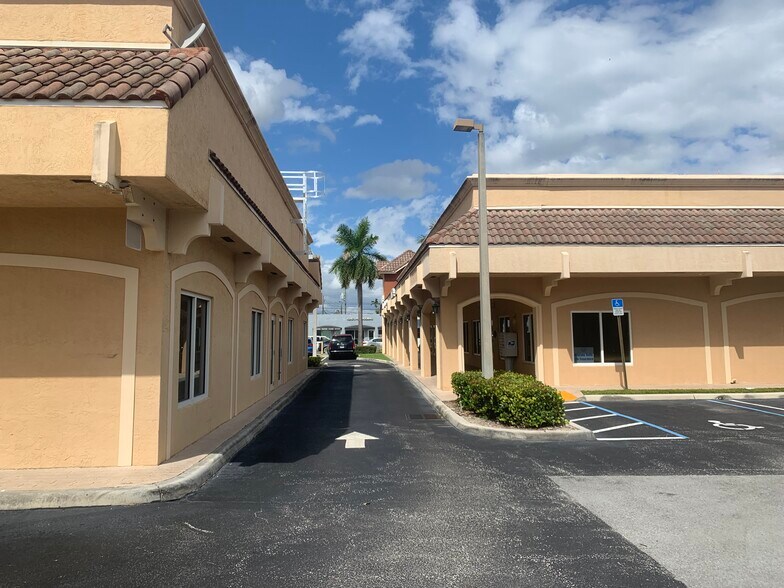 More Photos Of 400 E Hallandale Beach Blvd, Hallandale Beach Medical For Lease