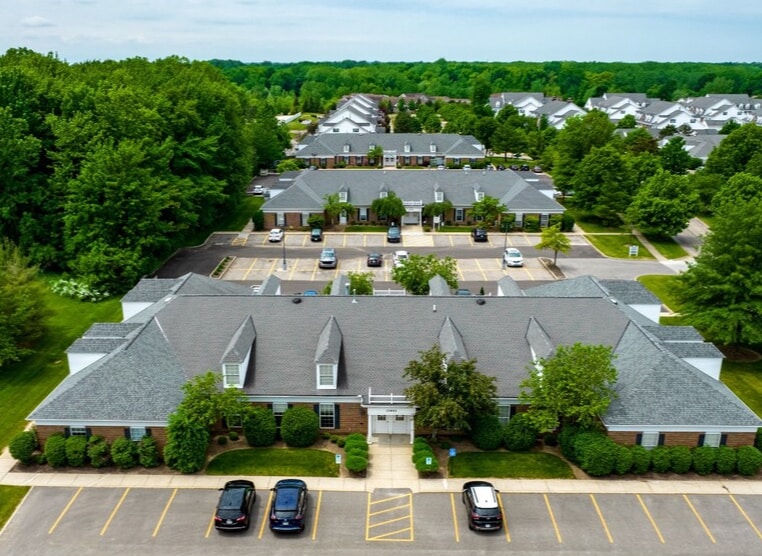 More Photos Of 7010 Engle Rd, Middleburg Heights Unknown For Lease