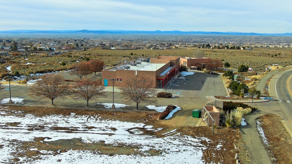 More Photos Of 1398 Weimer Rd, Taos Medical For Sale