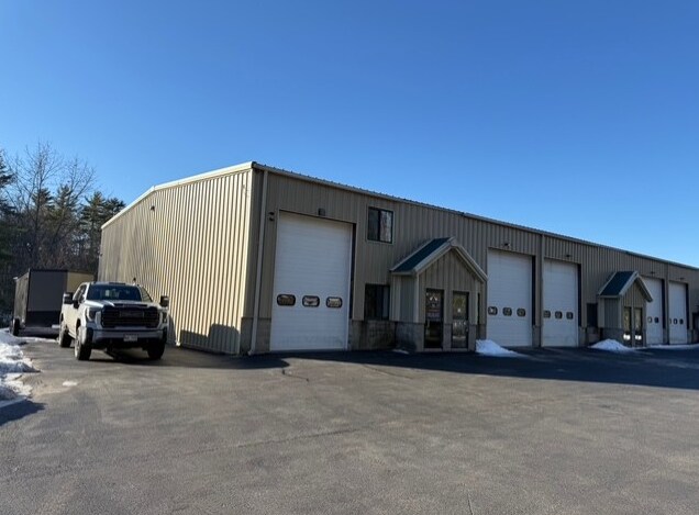 More Photos Of 65 Rainmaker Dr, Portland Flex For Lease