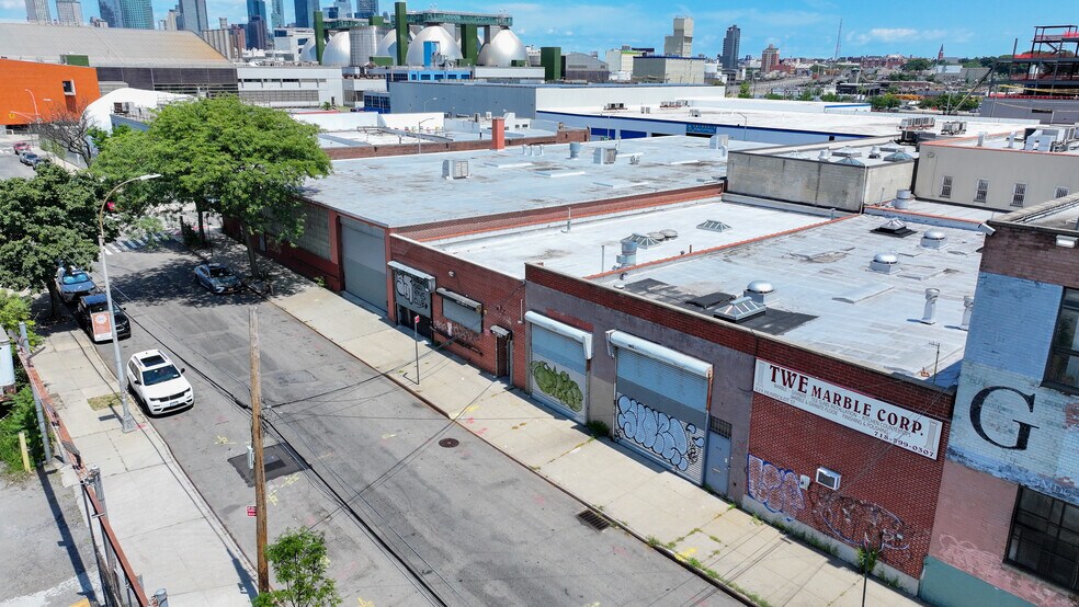 More Photos Of 824 Humboldt St, Brooklyn Warehouse For Sale