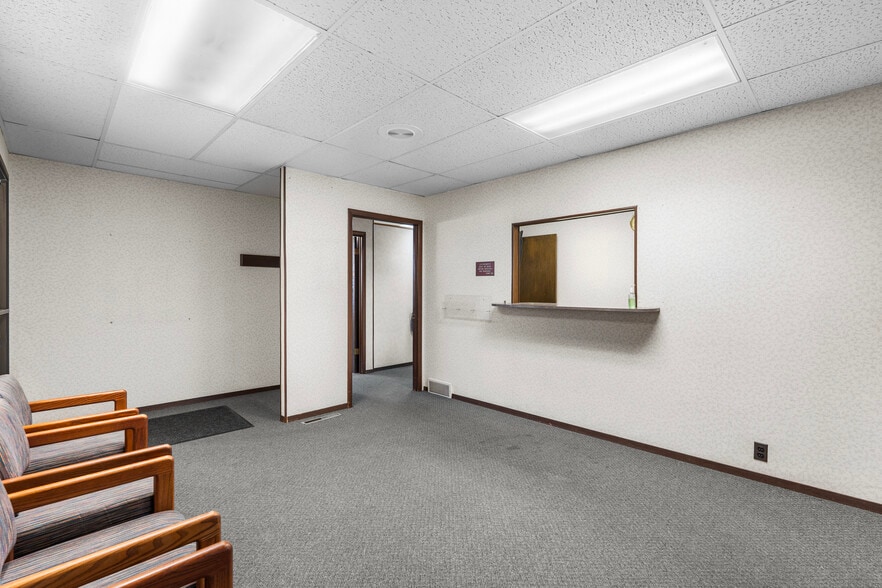 More Photos Of 40 S 6th Ave, Brighton Medical For Lease