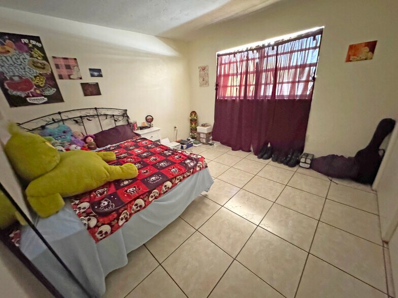 More Photos Of 16178 NE 19th Pl, Miami Apartments For Sale