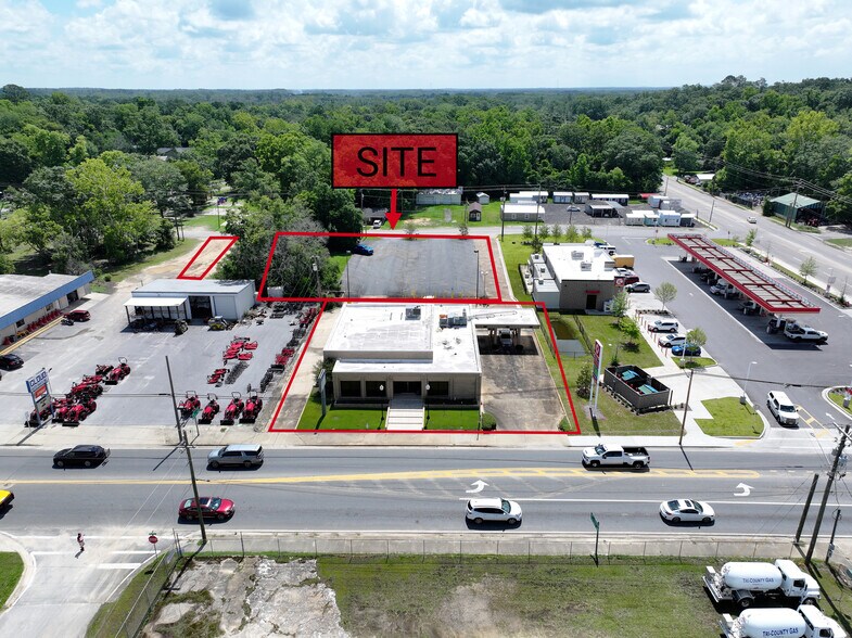 Primary Photo Of 406 S Waukesha St, Bonifay Office For Sale