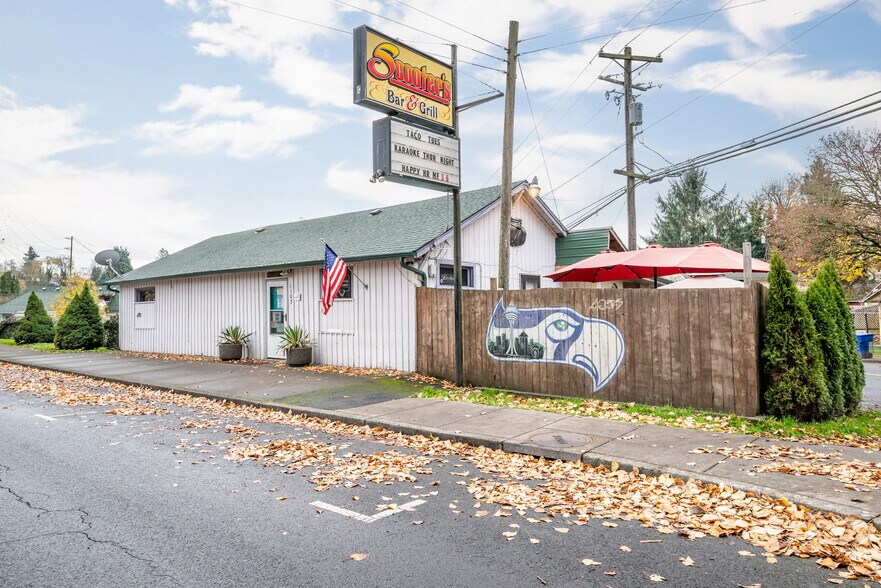 More Photos Of 1107 Pacific Ave N, Kelso Restaurant For Sale