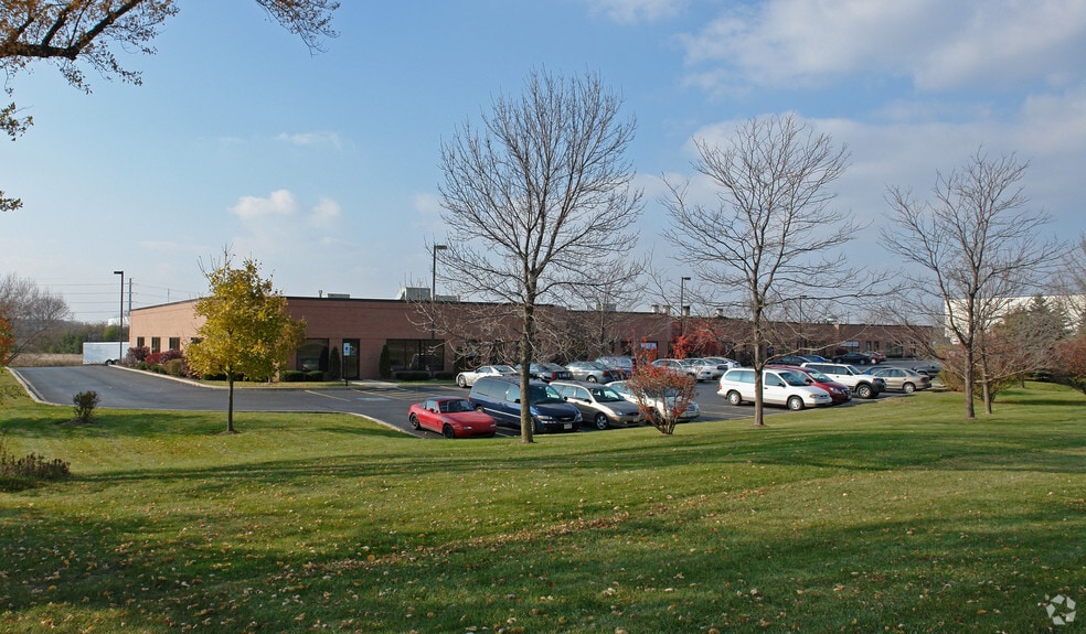 More Photos Of 500 Park Ave, Lake Villa Warehouse For Sale