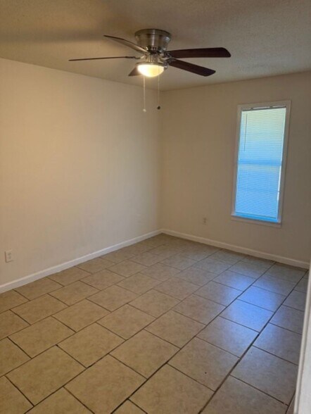 More Photos Of 3721 Millbranch Rd, Memphis Apartments For Sale