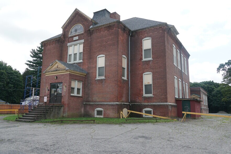More Photos Of 356 Britannia st, Taunton Apartments For Sale