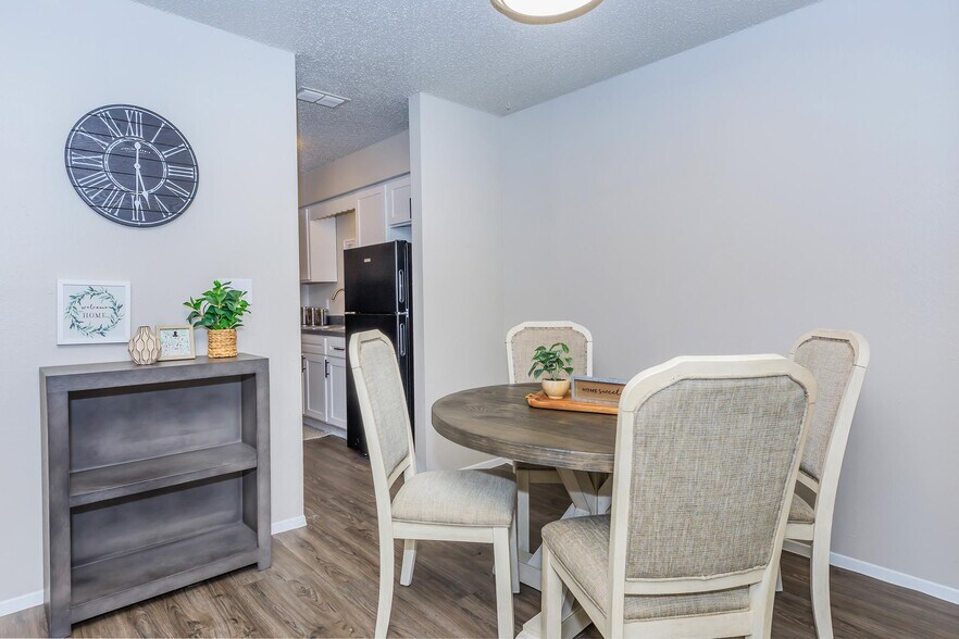 More Photos Of 110 S Stadium Rd, Alice Apartments For Sale