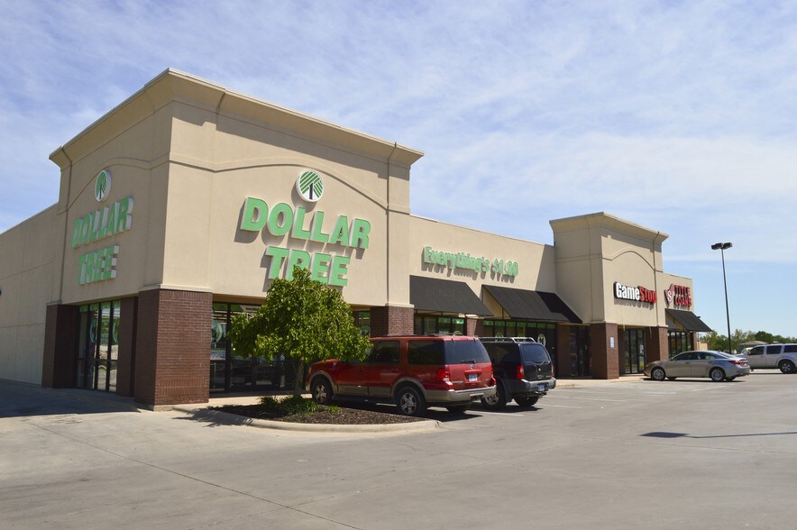 More Photos Of 2830-2832 N Broadway St, Pittsburg General Retail For Lease