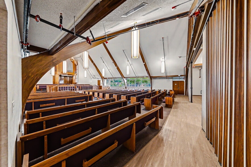 More Photos Of 2401 E Tonopah Ave, North Las Vegas Religious Facility For Sale