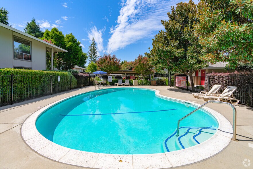 More Photos Of 6290 Fennwood Ct, Sacramento Apartments For Sale