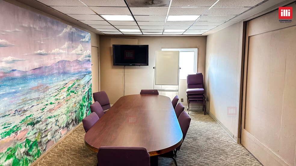 More Photos Of 7315 Lankershim Blvd, North Hollywood Light Manufacturing For Sale