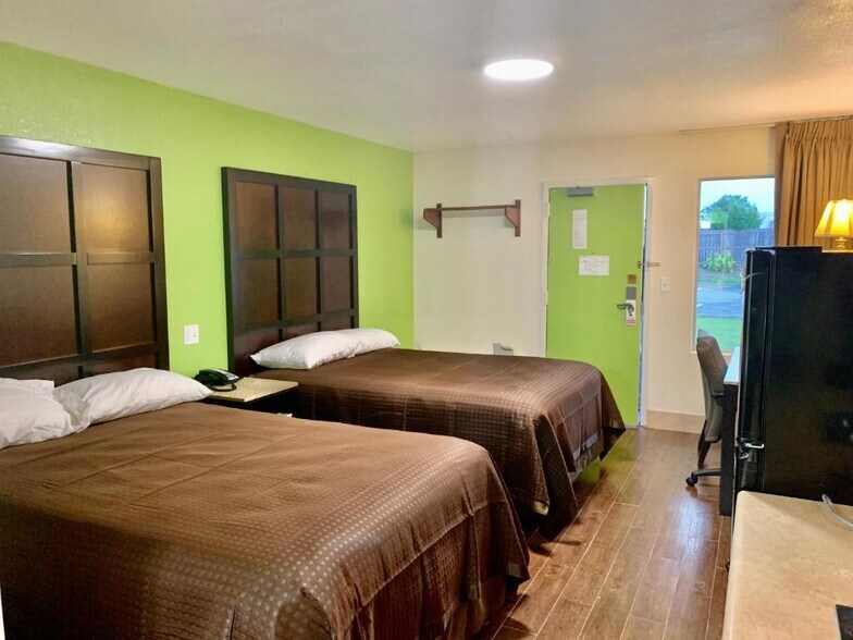 More Photos Of 5601 Carmichael Rd, Montgomery Hotel For Sale