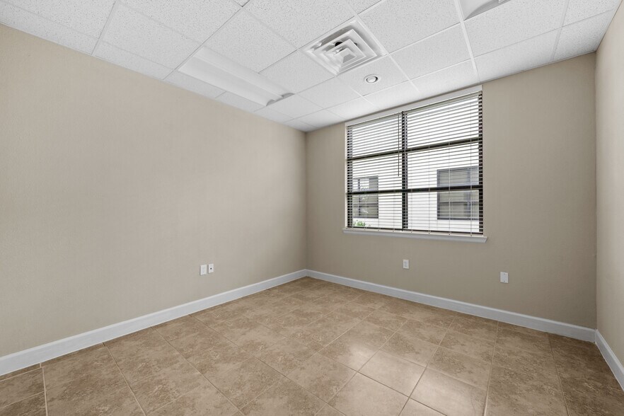 More Photos Of 8118 Fry Rd, Cypress Unknown For Lease