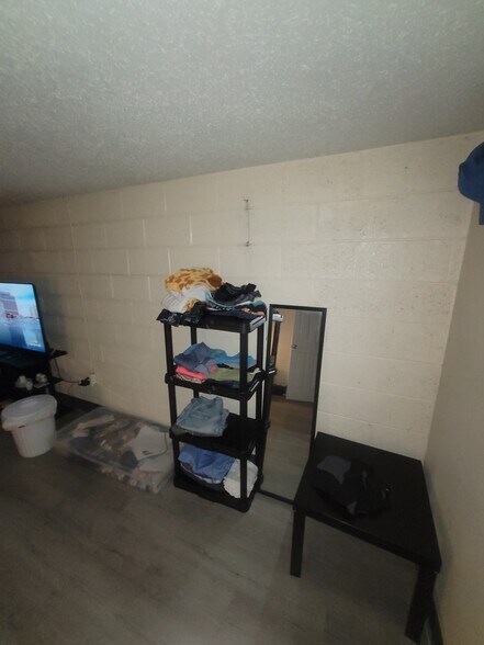 More Photos Of 1458 W 32nd St, Indianapolis Apartments For Sale