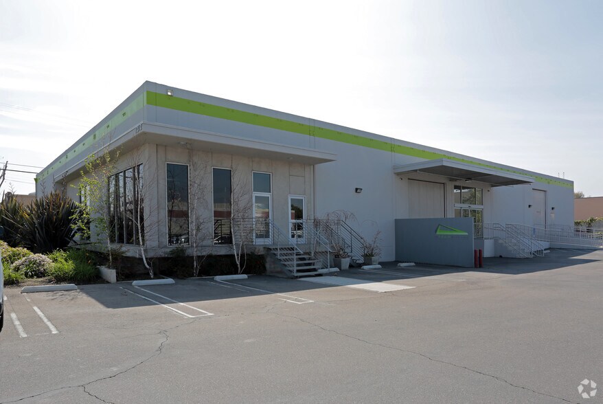 Primary Photo Of 1202 McGaw Ave, Irvine Unknown For Lease