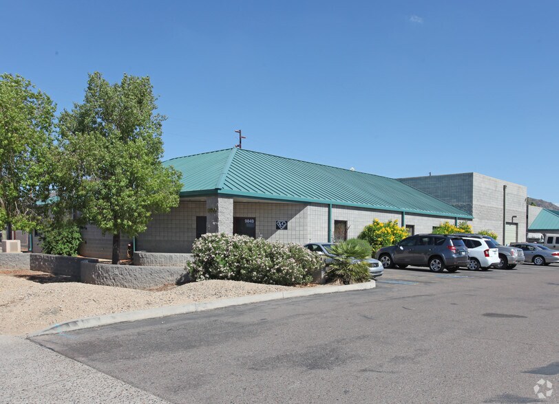 Primary Photo Of 9847 N 21st Ave, Phoenix Warehouse For Sale