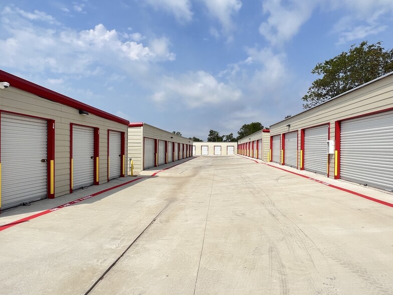 Primary Photo Of 1337 Arbala Rd, Sulphur Springs Self Storage For Sale