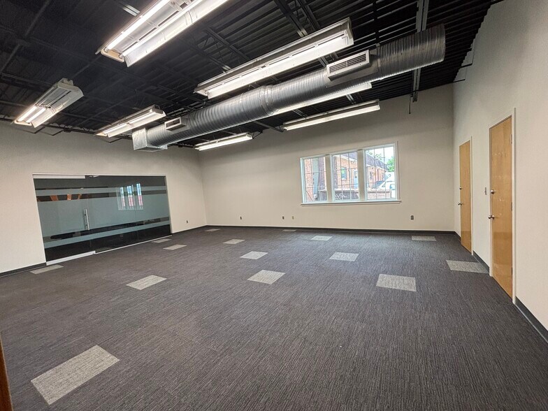 More Photos Of 4005 2nd Ave S, Birmingham Office For Lease