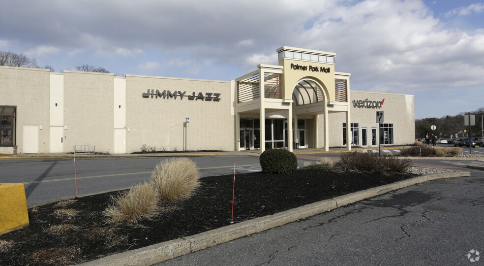 Primary Photo Of 123 Palmer Park Mall, Easton Unknown For Lease