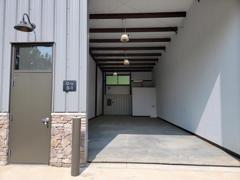 More Photos Of 1040 Park Ct, Greensboro Warehouse For Sale