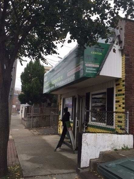 More Photos Of 1507-1529 Stratford Ave, Bridgeport Storefront Retail Residential For Lease