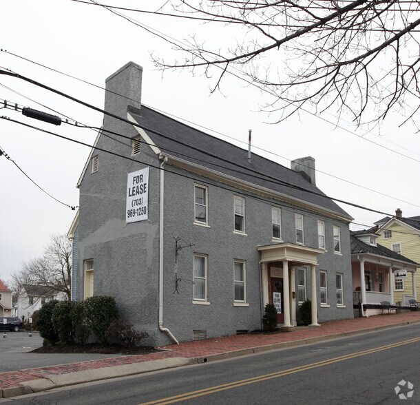 More Photos Of 17 Loudoun St SE, Leesburg Office For Sale