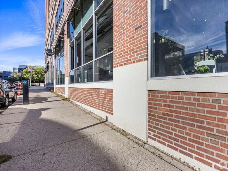 More Photos Of 132 10th St, Saint Paul Apartments For Sale