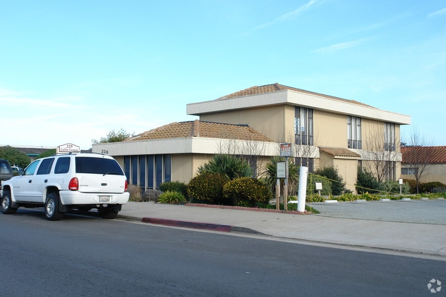More Photos Of 229 Reindollar Ave, Marina Office For Lease