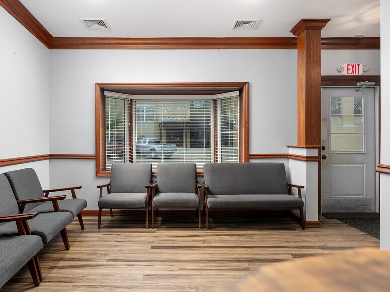 More Photos Of 105 6th Ave, Saint Albans Medical For Sale