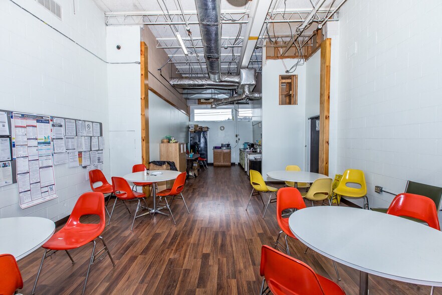 More Photos Of 899 Maple St, Lock Haven Manufacturing For Lease