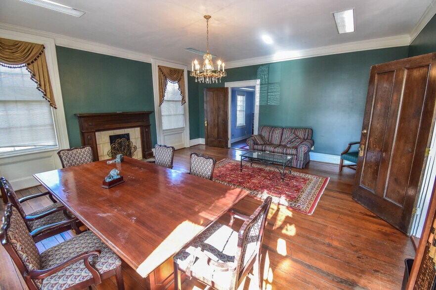 More Photos Of 2606 8th St, Tuscaloosa Office For Sale