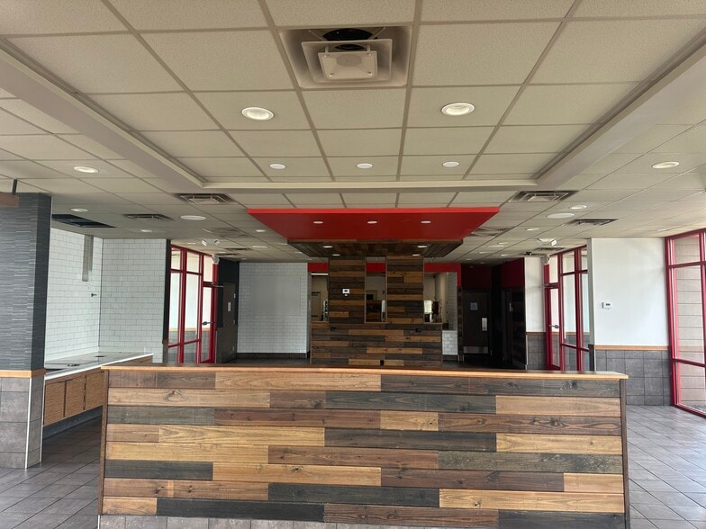 More Photos Of 2365 Pleasant Hill Rd, Duluth Fast Food For Lease