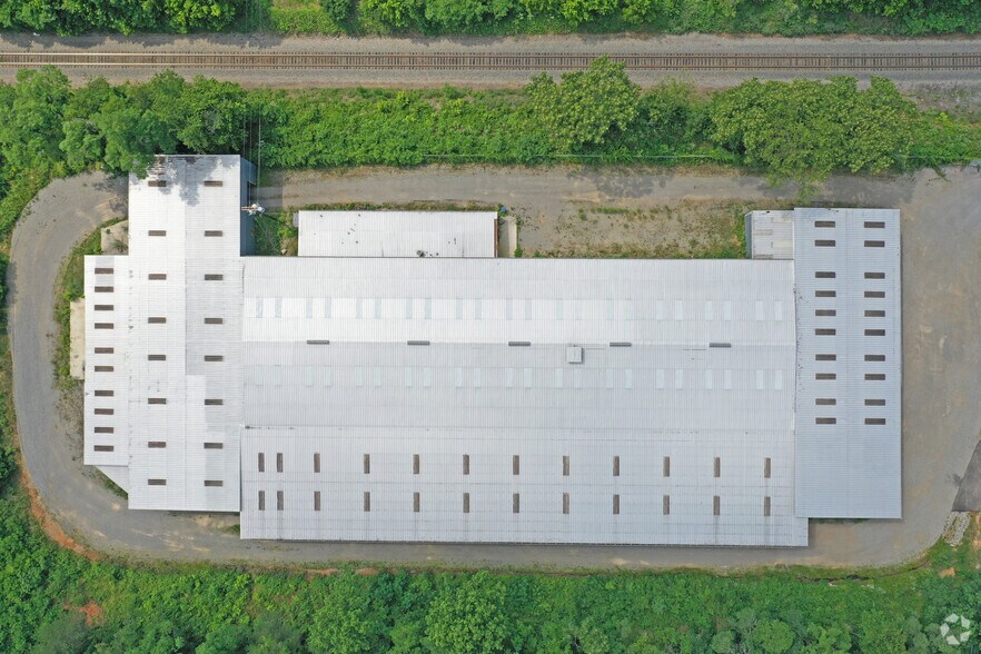 More Photos Of 5051 Benois Rd, Roanoke Warehouse For Sale