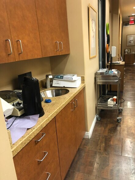 More Photos Of 19665 Valley Blvd, Walnut Medical For Sale