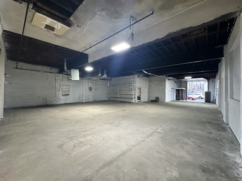 Primary Photo Of 152 Center St, Chicopee Warehouse For Lease