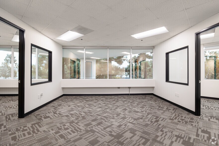 More Photos Of 1819 S Business Pky, Ontario Unknown For Lease