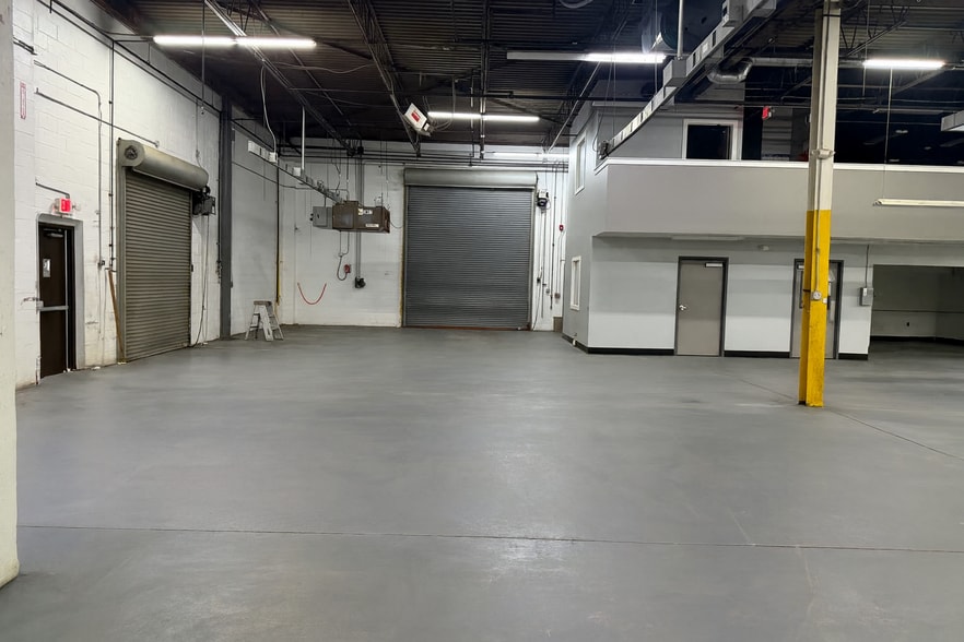 More Photos Of 270 Andrews Rd, Trevose Warehouse For Lease