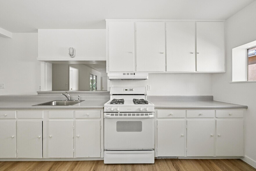 More Photos Of 135 Spring Grove Ave, San Rafael Multifamily For Sale