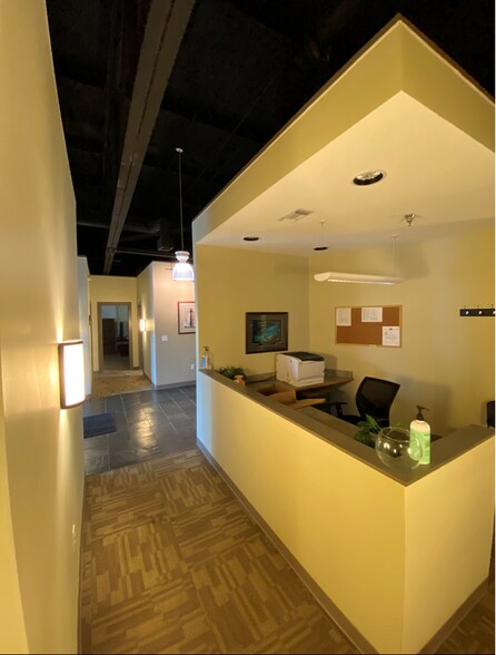 More Photos Of 500 Saint Michael St, Mobile Office For Sale