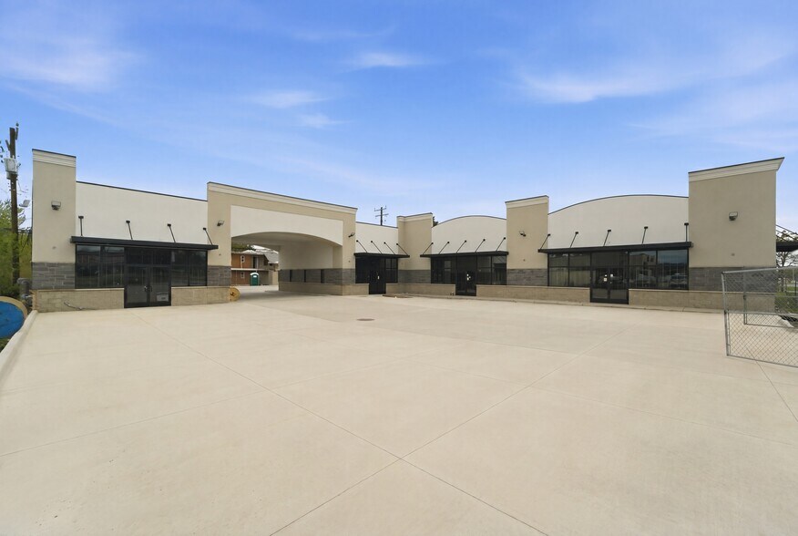 More Photos Of 6452 N Telegraph Rd, Dearborn Heights Hotel For Lease