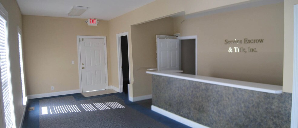 More Photos Of 6001 Jackson Square Blvd, La Vergne Office For Sale