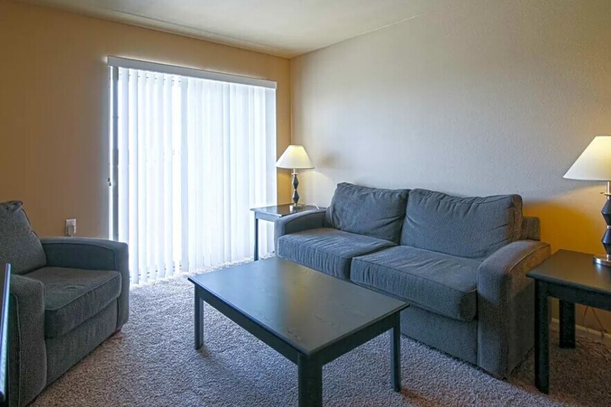 More Photos Of 138 Rodeo Dr, Killdeer Apartments For Sale